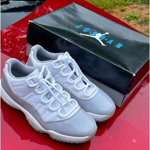 Air Jordan Retro 11 Low “Cement grey”